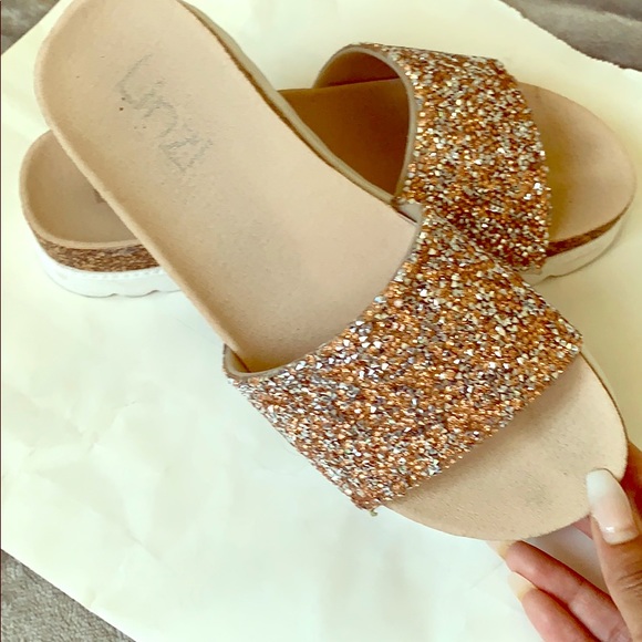 M6K 3S3, Toronto - Picture 1 of 7